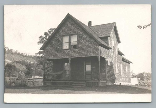 Wooden shingle house - shingle,