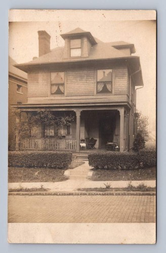 Wooden shingle house large - wooden,