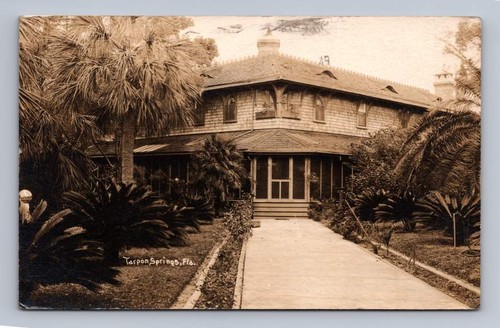 Wooden shingle guest - guest, house