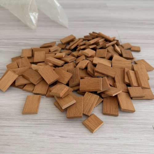 Vintage dolls house wooden - dolls,